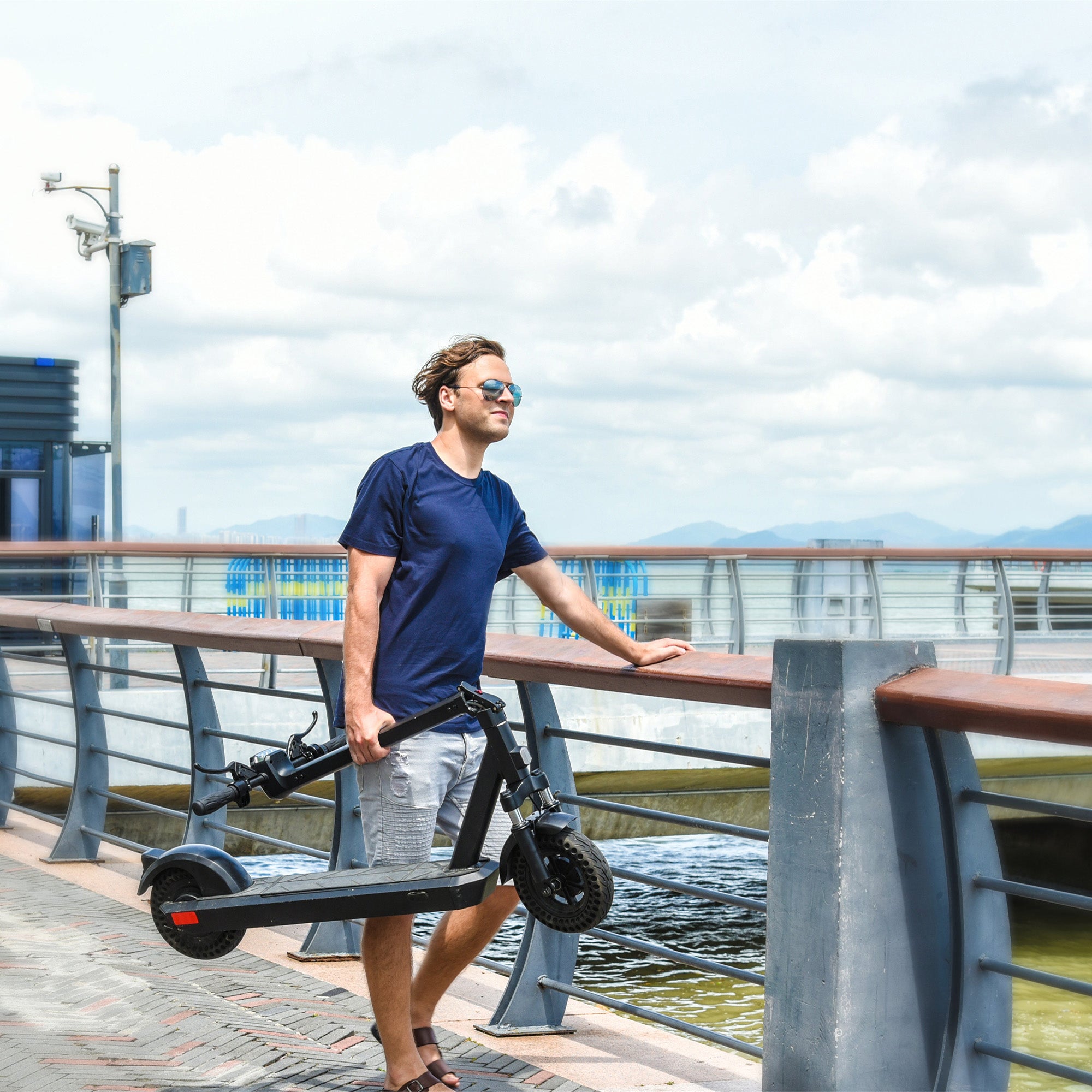 C8 Max Commuter Scooter Foldable E-Scooter Stand Up Electric Scooter With App Control