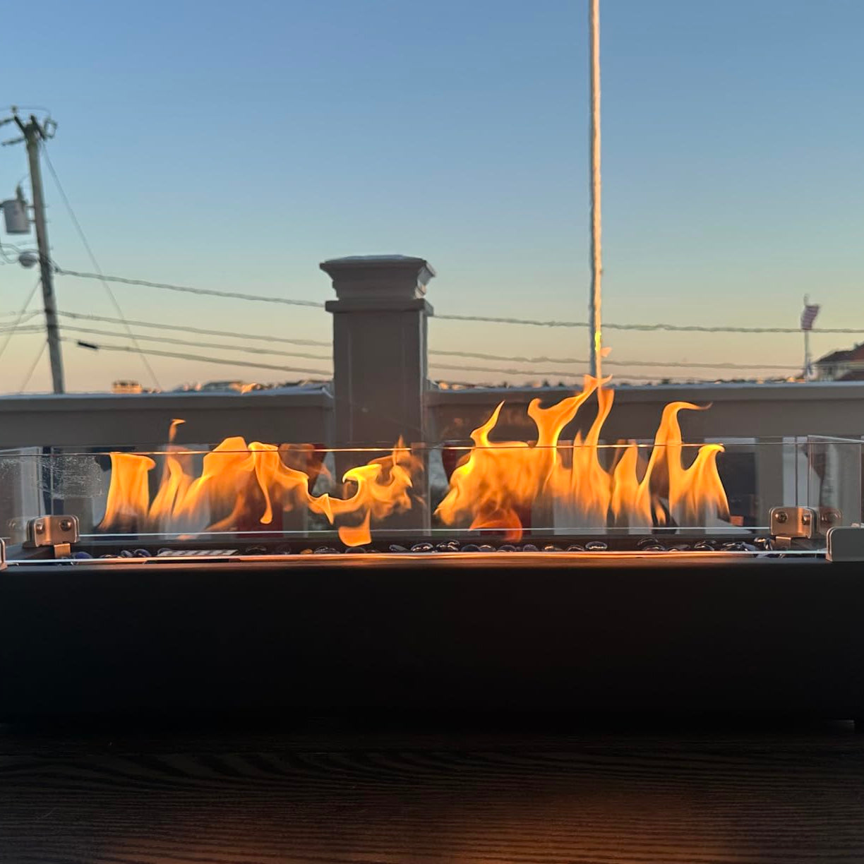 28-Inch Rectangle Fire Pit, 40000BTU Outdoor Propane Fire Pit, Wind-Resistant Firepits, Durable Iron Stylish Glass Beads Design